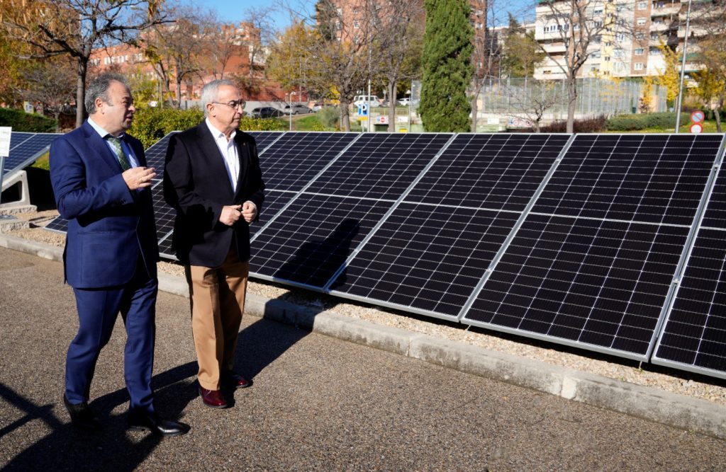 impianto solare commerciale montato a terra