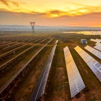 La Francia assegna 172,9 MW di capacità solare al prezzo medio di $ 0,09/kWh